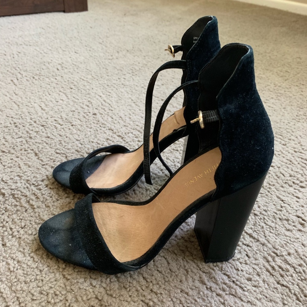 Saks fifth avenue black heels size 7